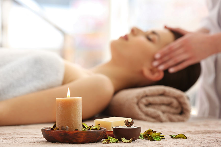 Tác dụng của tinh dầu thiên nhiên trong massage và spa