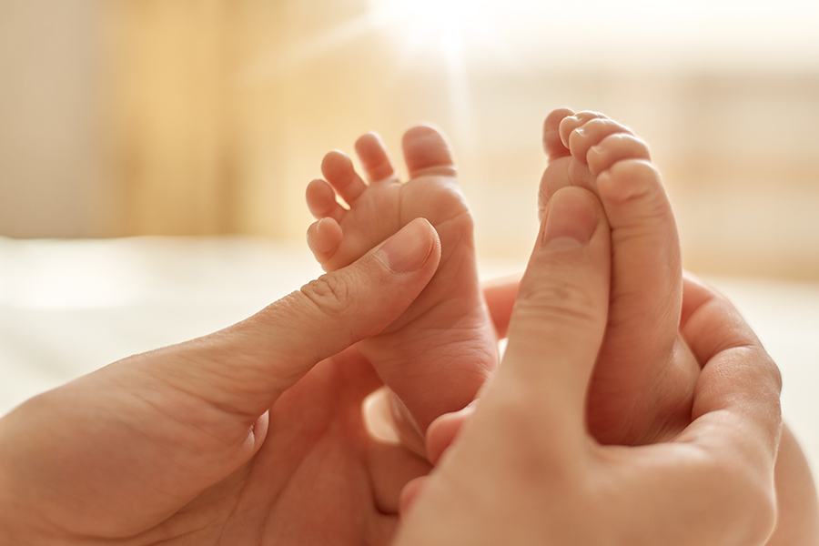 Massage cho bé sơ sinh theo từng vùng cơ thể