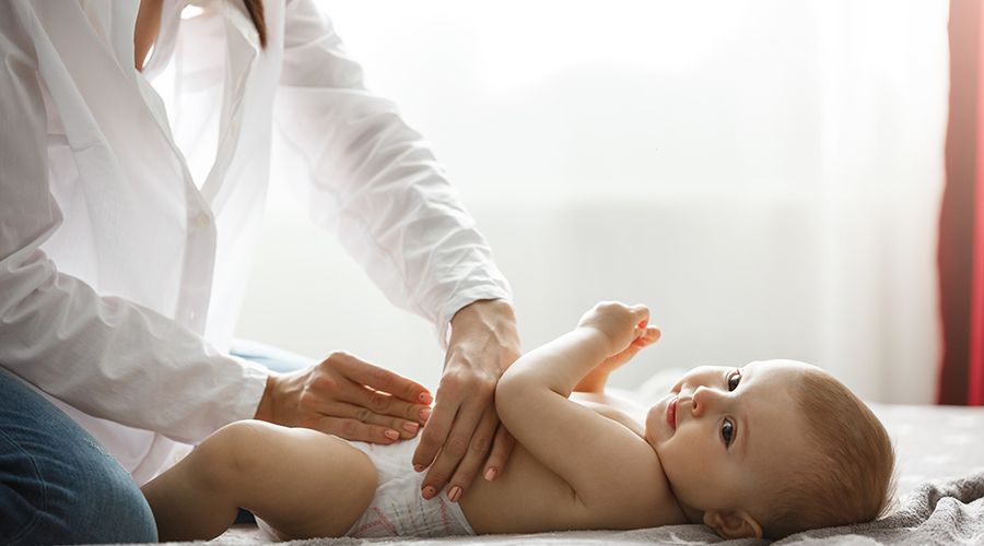 Cách massage cho bé sơ sinh an toàn và nhẹ nhàng
