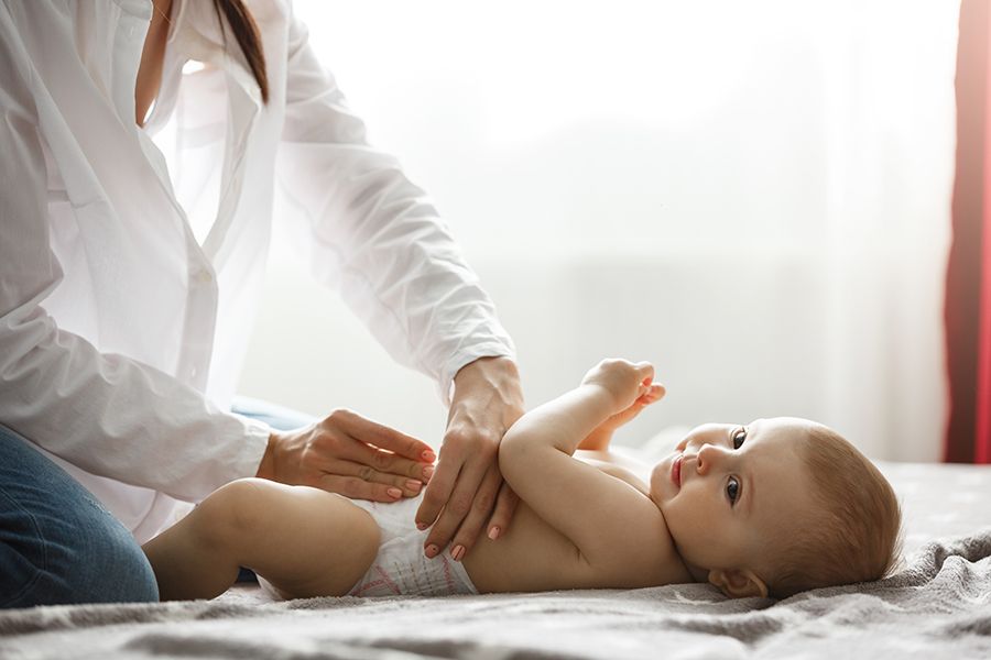 Cách massage cho bé sơ sinh an toàn và nhẹ nhàng