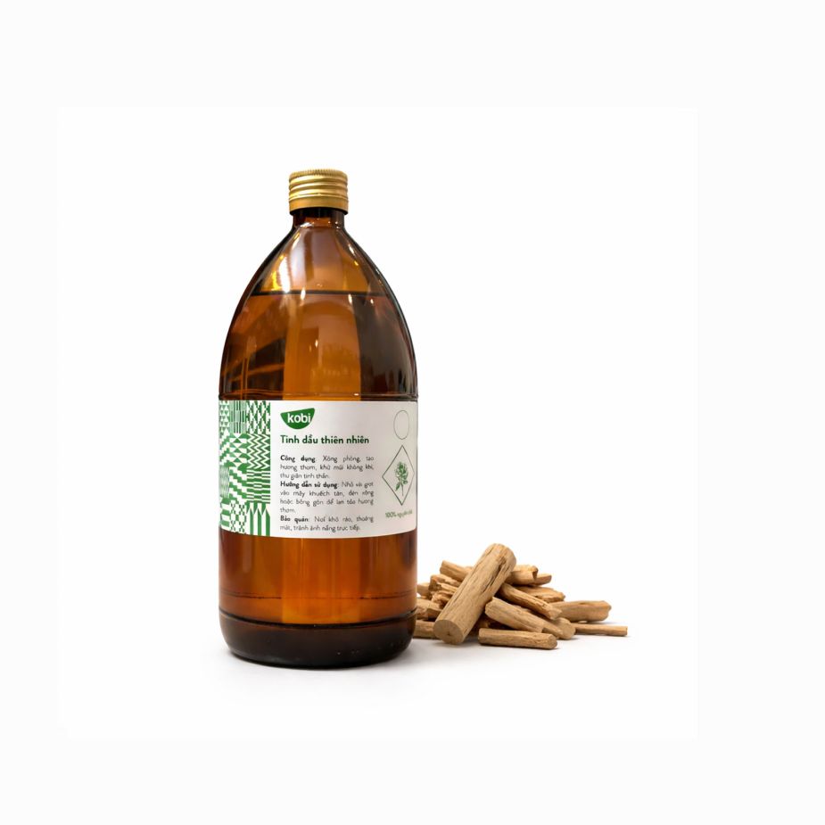 Ảnh sản phẩm tinh dầu Gỗ Đàn Hương Kobi chai 1 lít nguyên chất