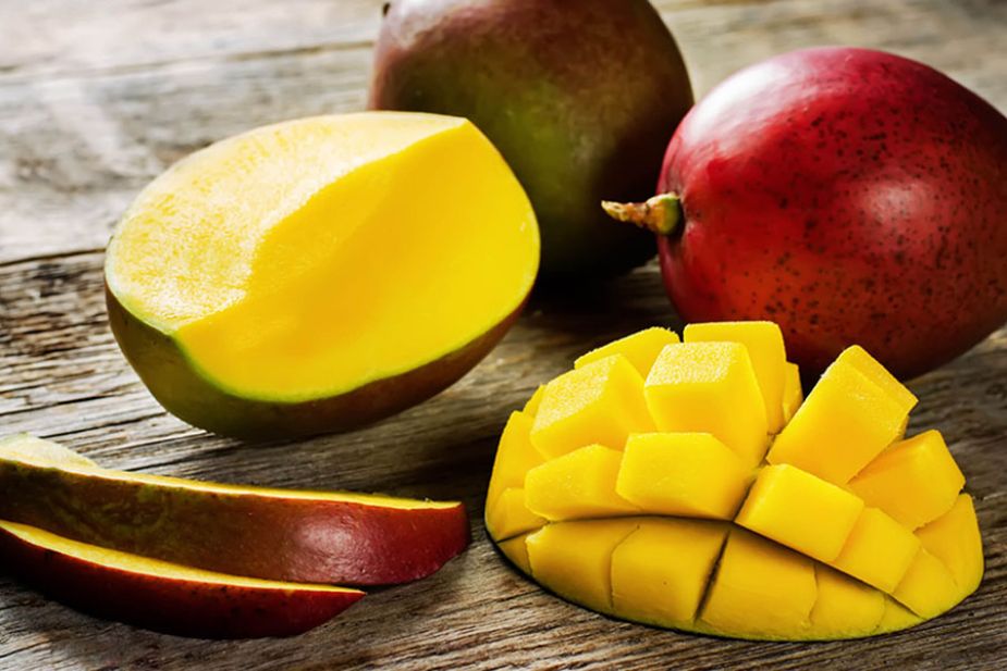 Hình 3. Xoài-Mango là loài trái cây quen thuộc