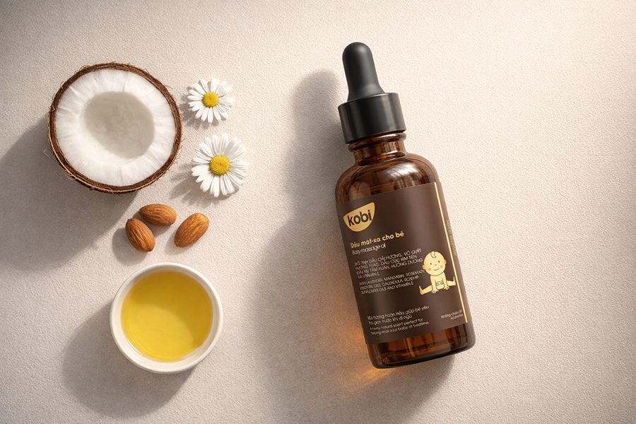 cách chọn dầu massage em bé theo tiêu chí dịu nhẹ và an toàn
