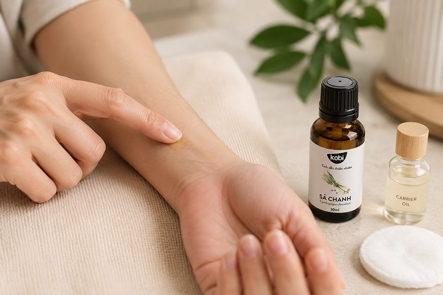 thử trên da để hạn chế kích ứng khi dùng tinh dầu sả
